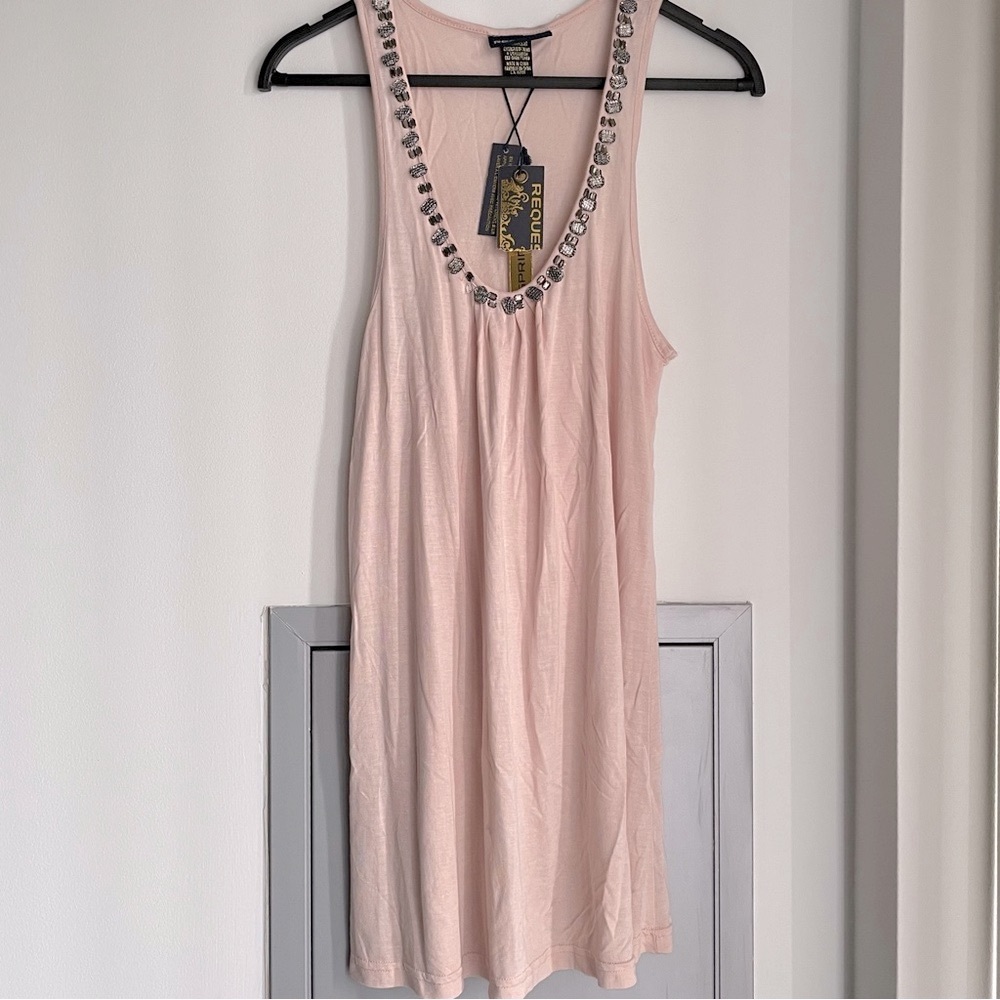 💗 NWT REQUEST tank With Embellishments